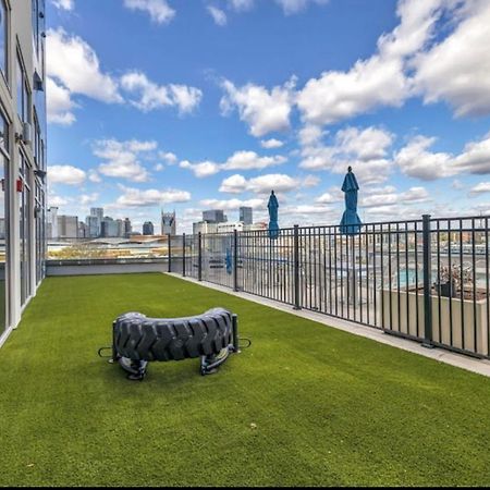 Spacious Castle W Gym Pool Free Parking I Walk To Dowtown N Broadway Nashville Exteriér fotografie