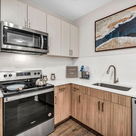 Spacious Castle W Gym Pool Free Parking I Walk To Dowtown N Broadway Nashville Exteriér fotografie