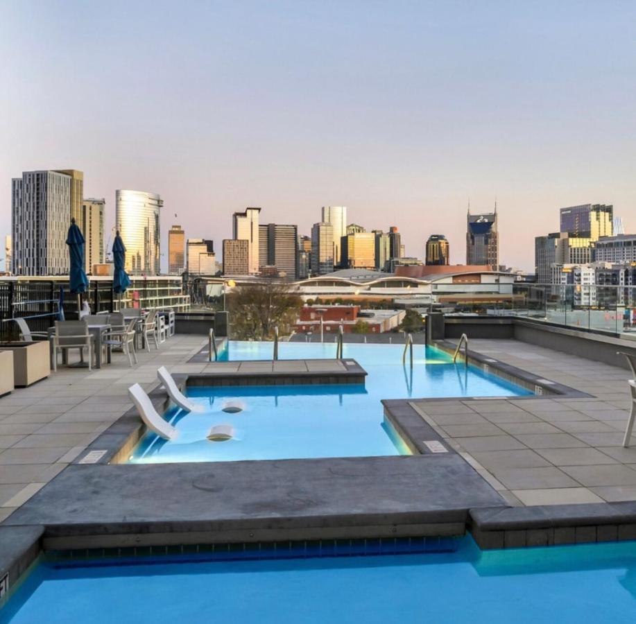 Spacious Castle W Gym Pool Free Parking I Walk To Dowtown N Broadway Nashville Exteriér fotografie