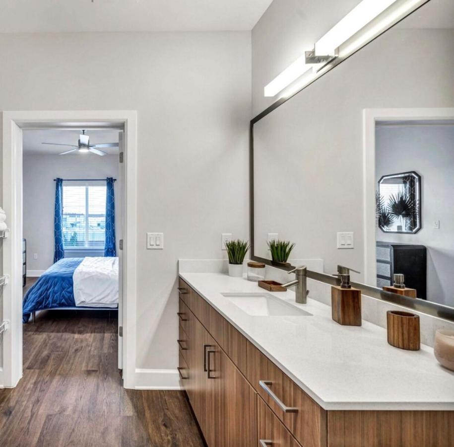 Spacious Castle W Gym Pool Free Parking I Walk To Dowtown N Broadway Nashville Exteriér fotografie