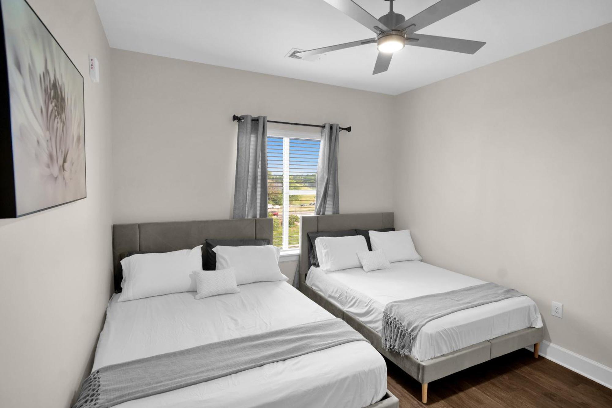 Spacious Castle W Gym Pool Free Parking I Walk To Dowtown N Broadway Nashville Exteriér fotografie